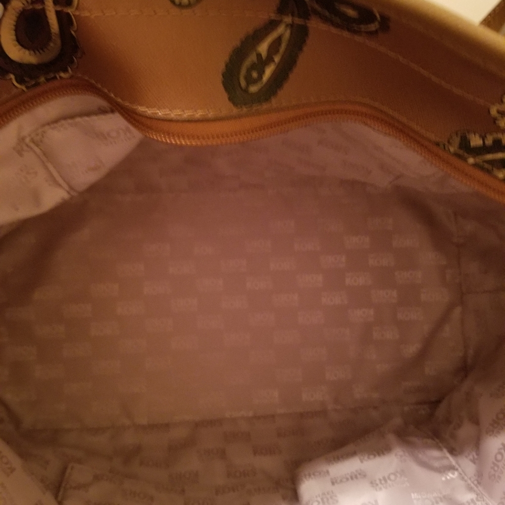 Purse - Picture 3 of 3